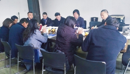 桐鄉(xiāng)市副市長、鶴慶市長一行蒞臨卓逸鋁業(yè)公司招商調(diào)研